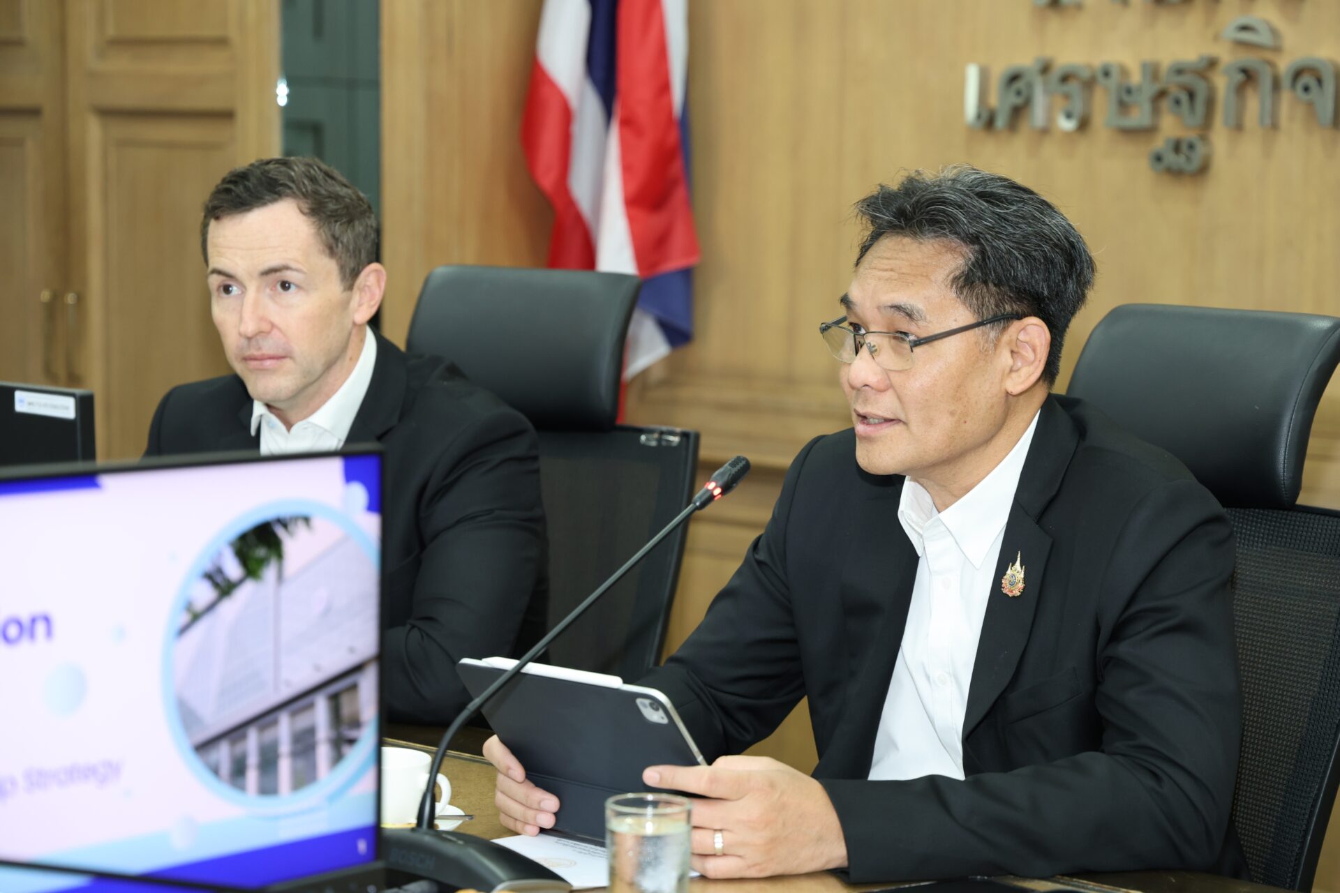 สภาพัฒน์–ADB ร่วมหารือร่างยุทธศาสตร์การพัฒนาฯ ของ ADB ปี 2570–2575  สนับสนุนการขับเคลื่อนไทยอย่างครอบคลุม