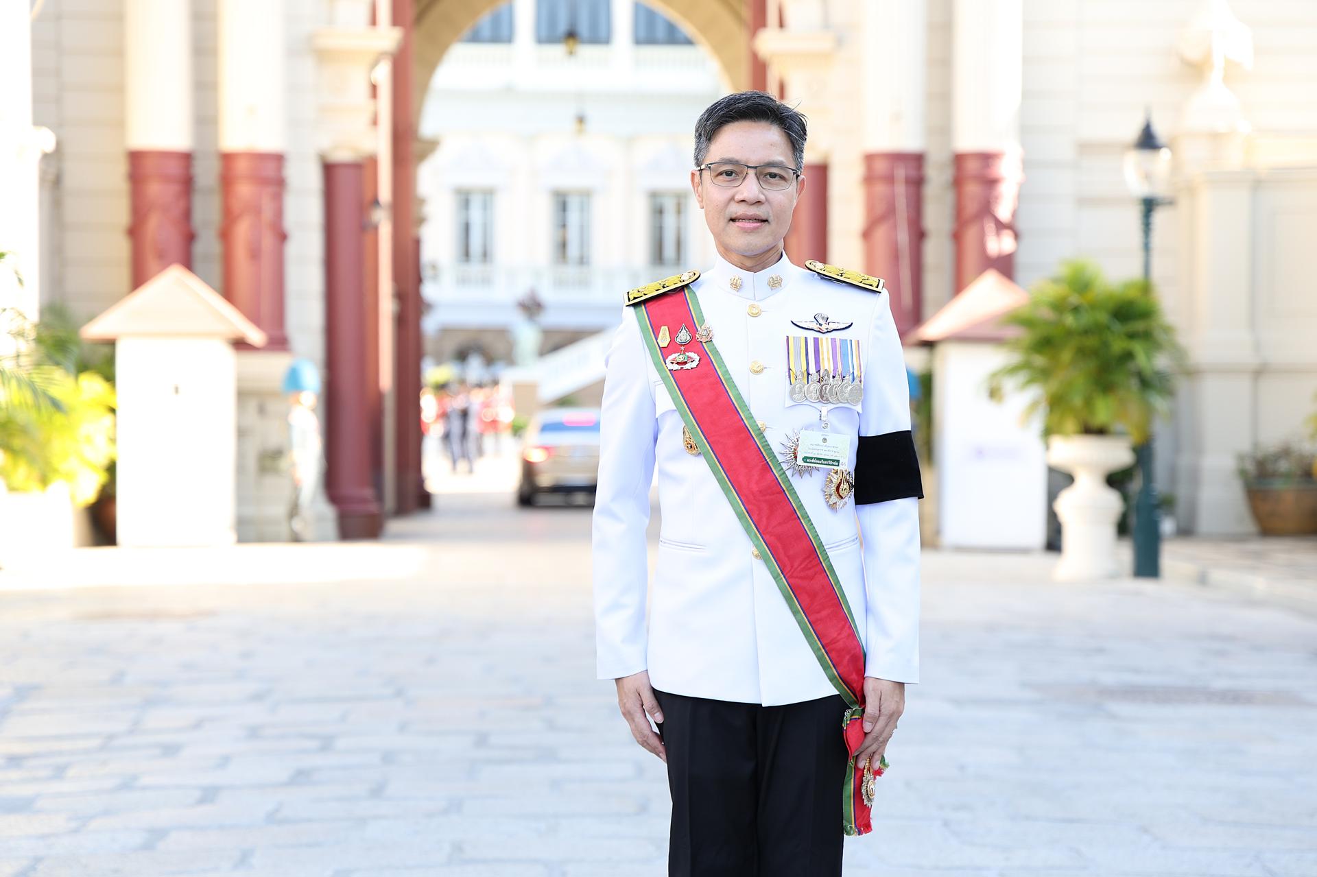 ผู้บริหารสภาพัฒน์ร่วมเข้าเฝ้าทูลละอองธุลีพระบาทรับเสด็จ ในพระราชพิธีทรงบำเพ็ญพระราชกุศลวันนวมินทรมหาราช 2569